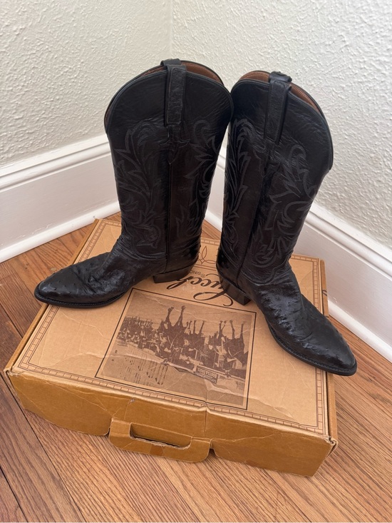 Lucchese ostrich NEW boots! size 8 Shoes - Classic NWT Black Luxury Lucchese Boots with Embroidery BEAUTIFUL 8